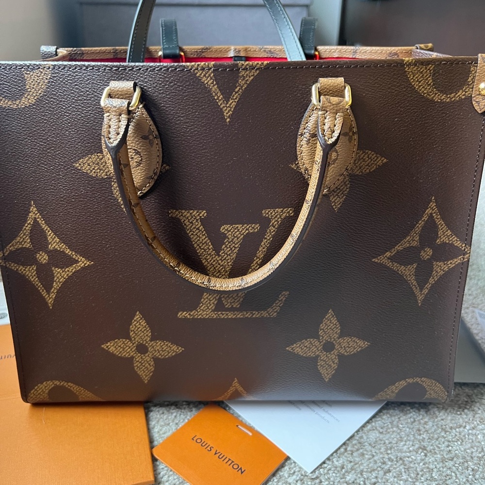 Louis Vuitton ON-THE-GO MM BNWT!